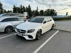 Mercedes- benz E63 AMG S