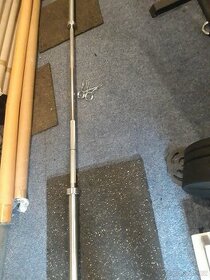 Deadlift bar olympijská osa 220cm 50mm