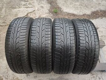 Zimní pneu Semperit SPGrip 185/60 R15