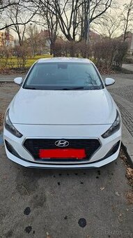 Hyundai i30 fastback 1.4T-GDI 103kw