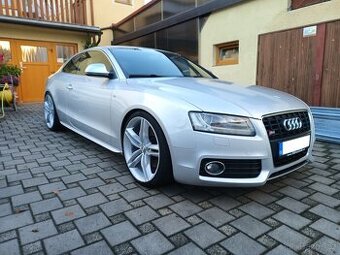 Prodám Audi S5 V8 MANUAL quattro 260KW stříbrná barva - 1