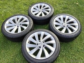 Zimní sada originálních kol 5x112 Škoda Superb R18" Pegasus