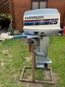 Lodní motor Evinrude Johnson 25