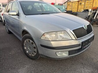 Škoda Octavia 2 combi -ND stříbrná