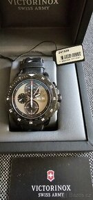 HODINKY VICTORINOX ALPNACH MECHANICAL CHRONOGRAPH SWISS MADE - 1