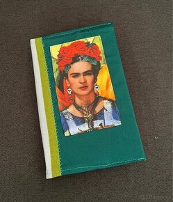 Obal na knihu Frida Kahlo