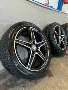 Originál Mercedes Benz dvourozměrné disky R18 AMG