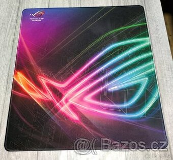 Herní podložka pod myš ASUS ROG STRIX EDGE - 1