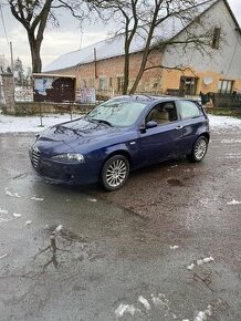 Alfa Romeo 147 1,9 JTD rok 2005