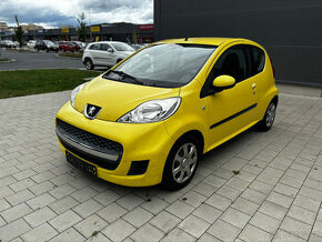 Peugeot 107 1.0i 50kW, RV 2009, ALU, Centrál