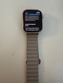 Apple Watch series 8 41mm - barva Starlight