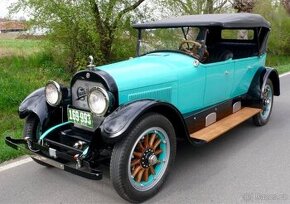 PRODÁM CADILLAC 61 PHAETON 1922 - 1