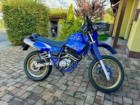 YAMAHA XT 600