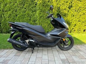 Honda PCX 125 Black - 1