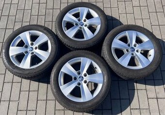 Škoda -16" Orion +letní 205/55 R16 Bridgestone 90%