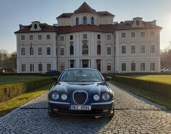 Jaguar V8 S type