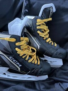 CCM Tacks AS 570