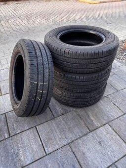 4 x letní 215/65 R16C 109/107T DOT 5222 - 9-10mm