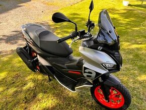 Skútr Aprilia SR GT 125 SPORT