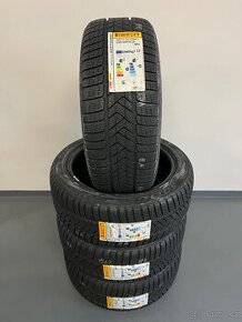 ❄️ Zimní pneumatiky 235/45/18, Pirelli, DOT3023