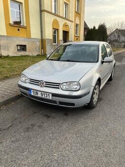 Golf 4