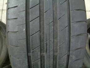 205/55 R16 GOODYEAR (4,5mm) č.12435 - 1