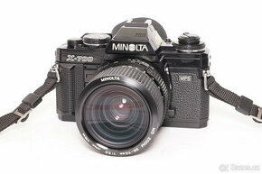 Minolta X-700, MD Zoom 35-70mm/3,5 - 1