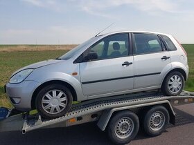 Ford Fiesta 1.4i - bez koroze - díly z vozu