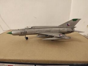 Plastikove modely letadel 1/48 - 1