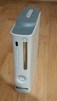 Xbox 360 (20Gb -funkcni)