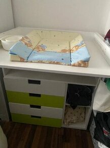 Přebalovací pult a skříň Ikea - 1