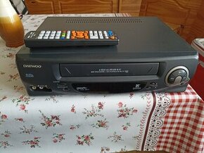 Videorekordér odzkoušený Hifi 6 hl. pěkný