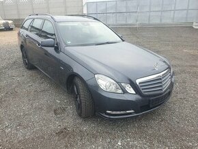 Mercedes Benz E 220CDi 2011 Avantgarde. w212 combi xenon top - 1