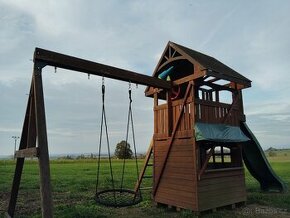 Dětský domecek a hriste Jungle gym