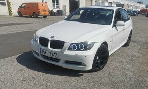 BMW e90 320 D - 1