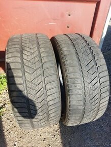 Prodám 2ks zimních pneu Pirelli 255/40 R19