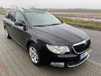 Škoda Superb 1,6 Tdi 77kw combi rok 2011