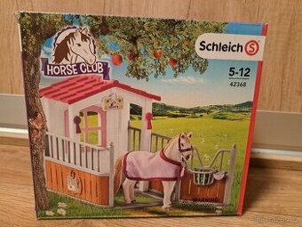 Schleich 42368 Stáj s klisnou Lusitano