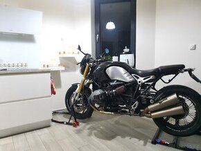 BMW r ninet