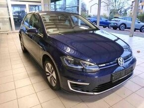 Volkswagen e-Golf 2020, 100kw, 220km, tepelko,virtual