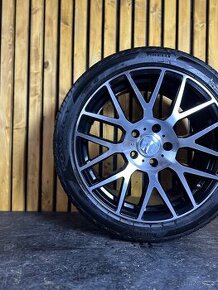 Alu kola 5x120 r18 s letním pneu (-)