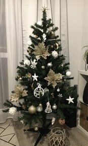Vánoční stromeček umělý