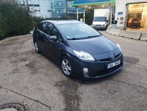 Toyota Prius Hybrid 3