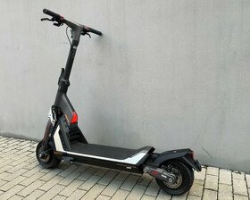 Elektrokoloběžka Segway GT1E SuperScooter