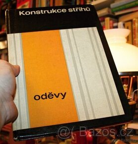 KONSTRUKCE STŘIHŮ - ODĚVY - nesehnatelné