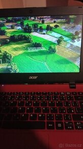 Prodám menší notebook Acer červený,jako nový.