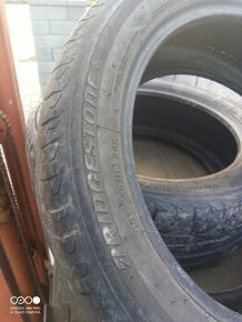 Pneu 225/50 R18 - 1