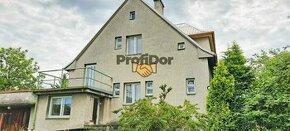 Prodej vícegeneračního rodinného domu/vily, pozemek 1770 m2,