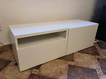 Skříňka IKEA pod TV