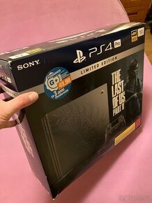 PS4 PRO Last of Us, Specialni edice 13+ her,  jako nova